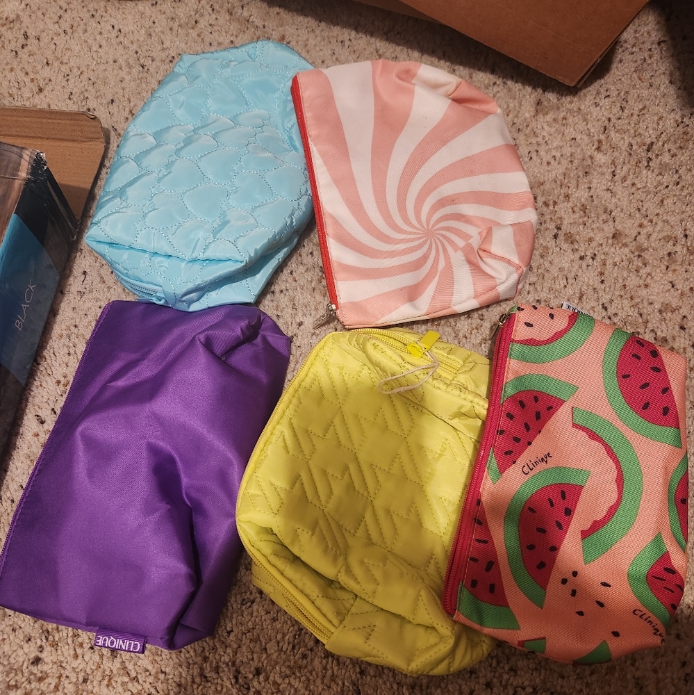 * Lot of 5 fabric makeup bags